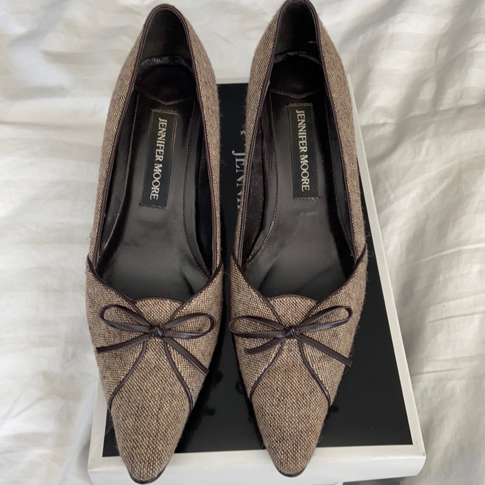 Jennifer Moore Brown bow heels